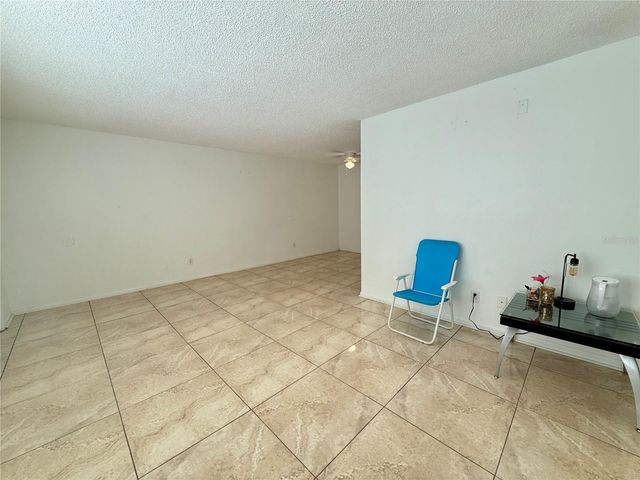 9109 W HILLSBOROUGH AVENUE J207, Tampa, FL 33615
