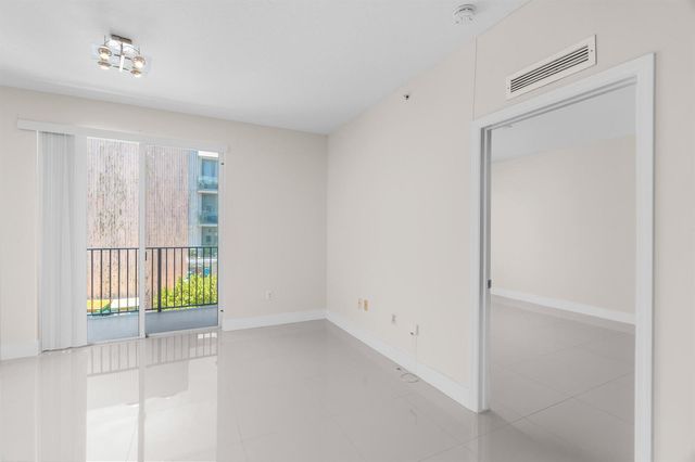 250 NE 3rd Avenue 1305, Delray Beach, FL 33444