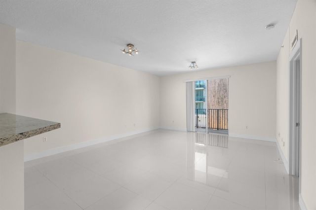 250 NE 3rd Avenue 1305, Delray Beach, FL 33444