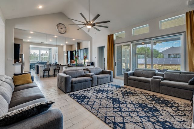 8207 Garden Arbor, San Antonio, TX 78266