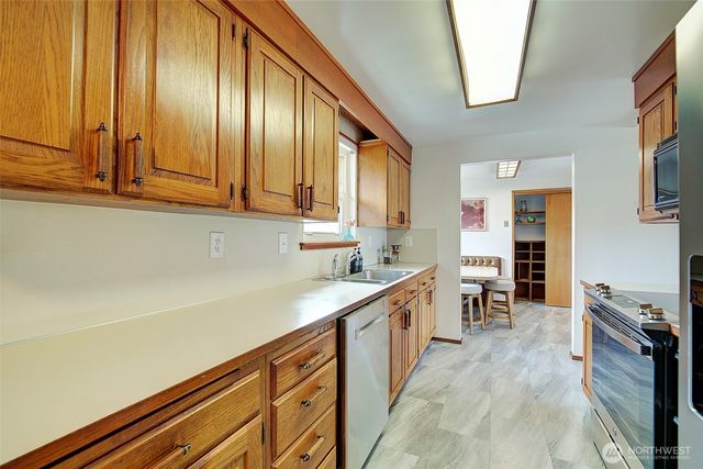 14804 12th Avenue SW, Burien, WA 98166