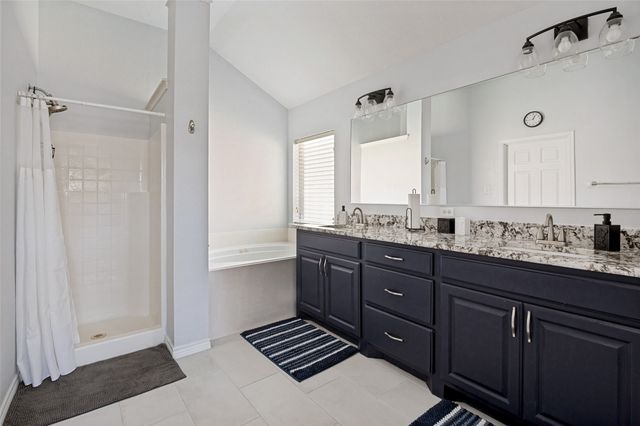 517 Magnolia Lane, Glenn Heights, TX 75154