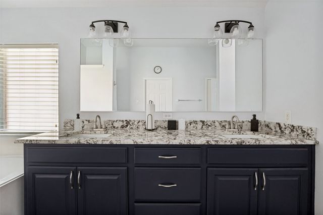 517 Magnolia Lane, Glenn Heights, TX 75154