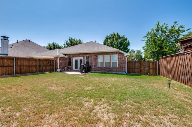 517 Magnolia Lane, Glenn Heights, TX 75154