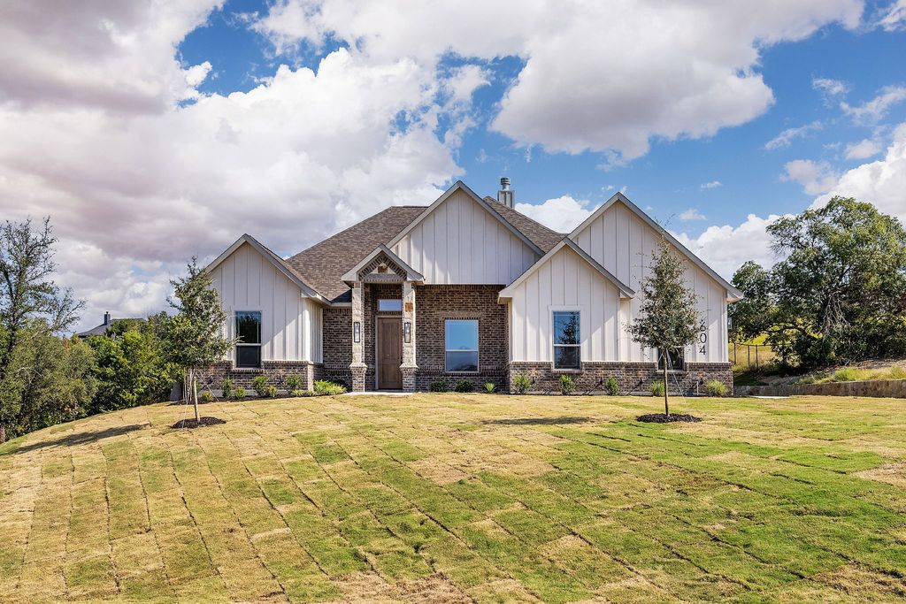 604 Acorn Way, Weatherford, TX 76085