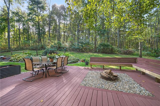 194 Foster Rd, North Sewickley Twp, PA 15010