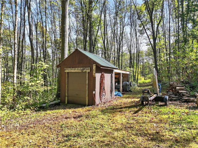 194 Foster Rd, North Sewickley Twp, PA 15010