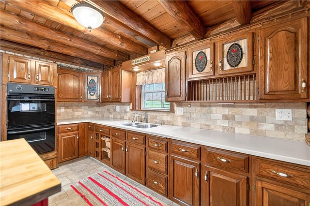 194 Foster Rd, North Sewickley Twp, PA 15010