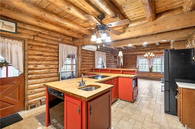 194 Foster Rd, North Sewickley Twp, PA 15010