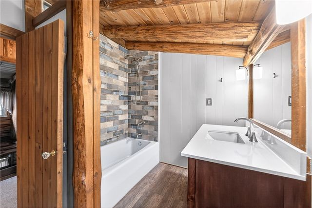 194 Foster Rd, North Sewickley Twp, PA 15010