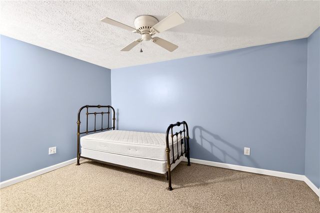 194 Foster Rd, North Sewickley Twp, PA 15010