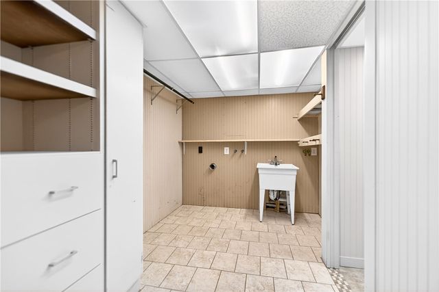 194 Foster Rd, North Sewickley Twp, PA 15010