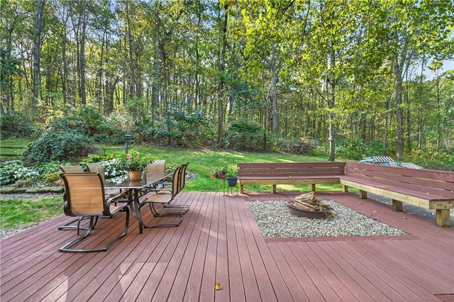 194 Foster Rd, North Sewickley Twp, PA 15010