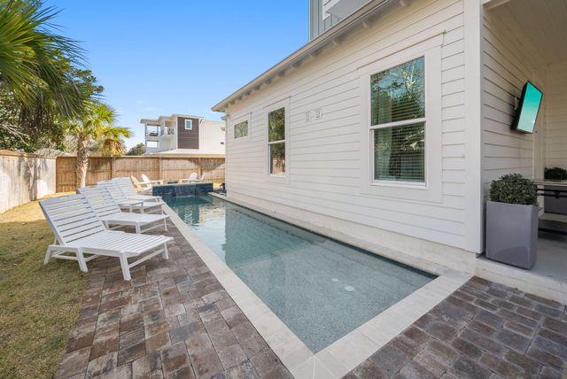 111 Walnut Street, Santa Rosa Beach, FL 32459