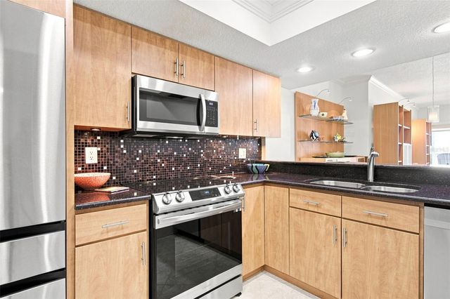 1586 GULF BOULEVARD 2103, Clearwater, FL 33767