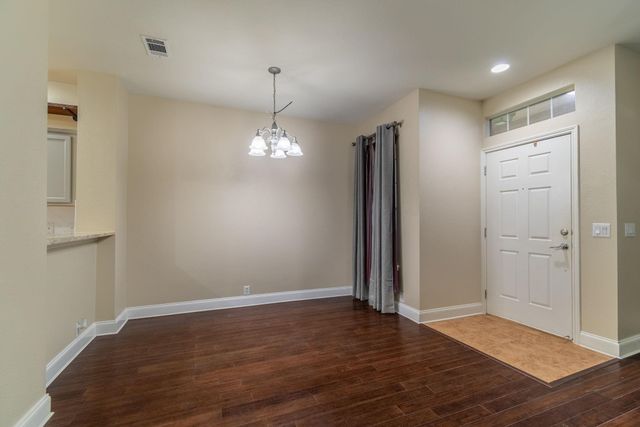 2731 Olympic Park Drive, Grand Prairie, TX 75050