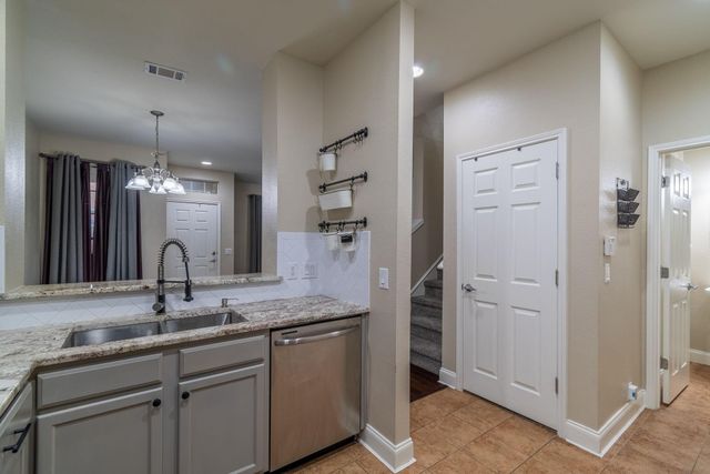 2731 Olympic Park Drive, Grand Prairie, TX 75050