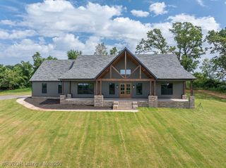 4457 Radio Tower Road, Van Buren, AR 72956