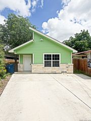 131 Arizona, San Antonio, TX 78207