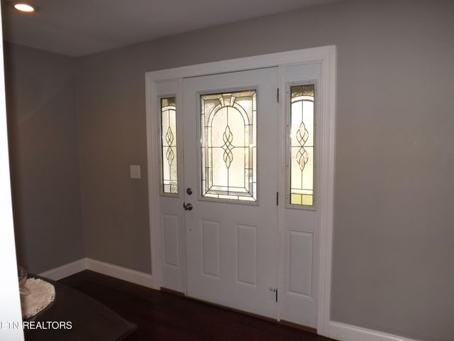 140 LANCASTER St, Harrogate, TN 37752