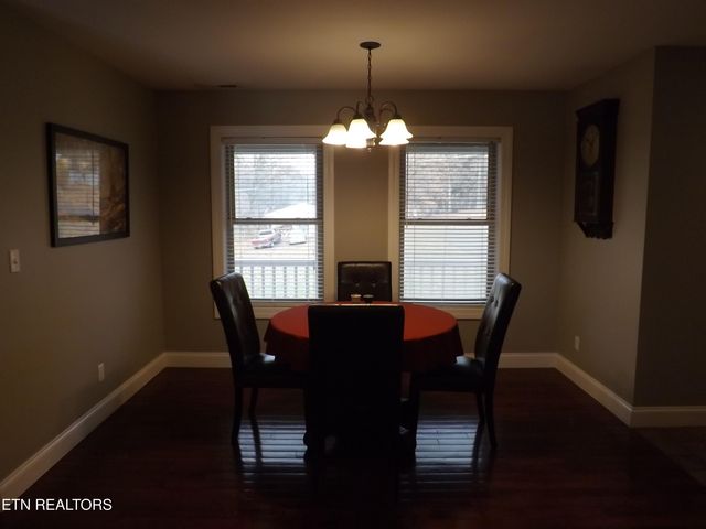 140 LANCASTER St, Harrogate, TN 37752