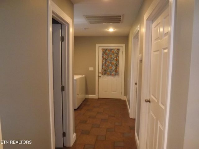 140 LANCASTER St, Harrogate, TN 37752