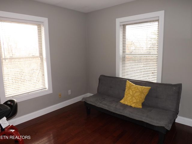 140 LANCASTER St, Harrogate, TN 37752