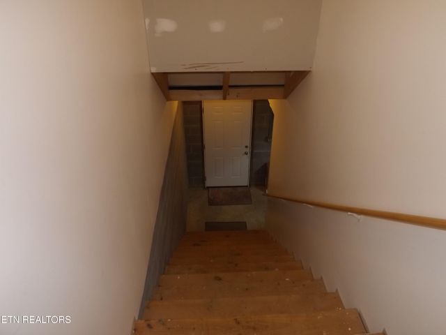 140 LANCASTER St, Harrogate, TN 37752