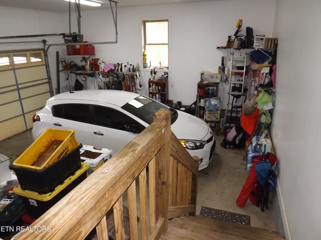 140 LANCASTER St, Harrogate, TN 37752