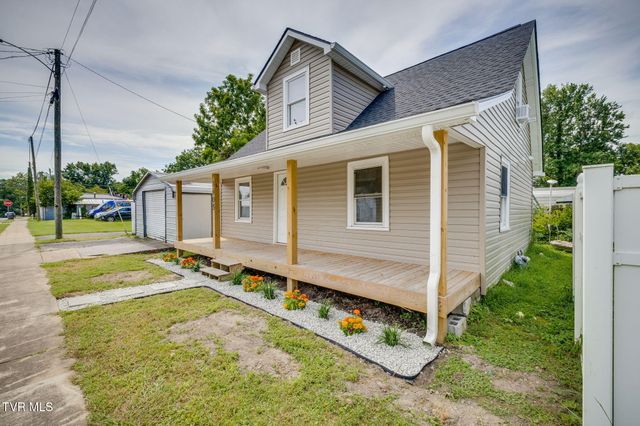 2405 Westmoreland Avenue, Kingsport, TN 37664