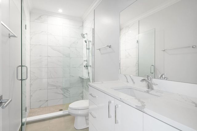 6555 W North Avenue 204, Oak Park, IL 60302