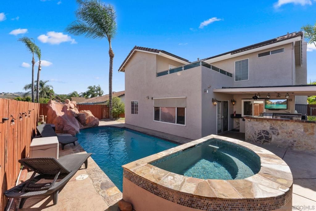 10253 Paseo Park, Lakeside, CA 92040 — exterior