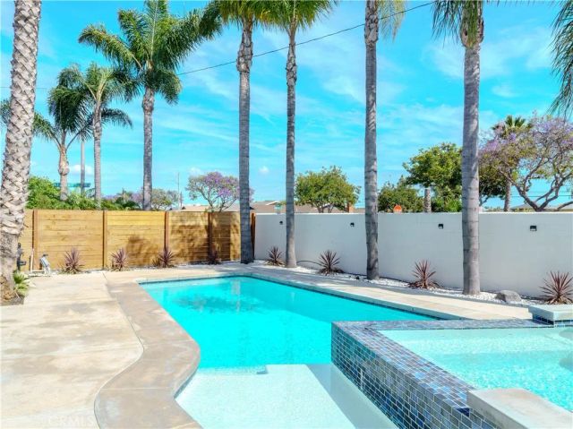 19421 Leapwood, Carson, CA 90746