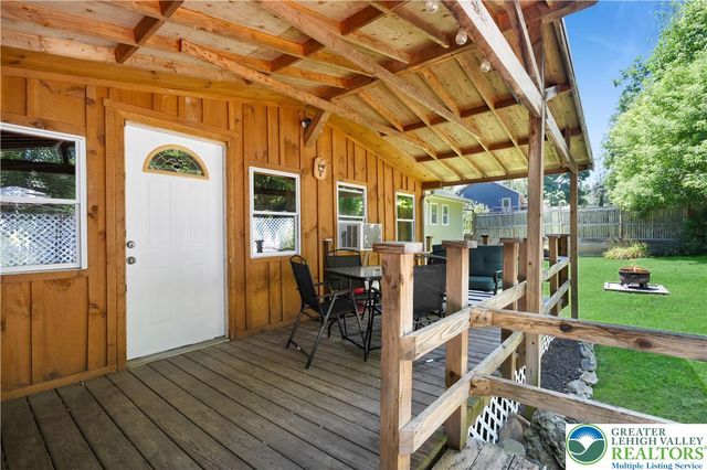 95 Young Street, Williams Twp, PA 18042