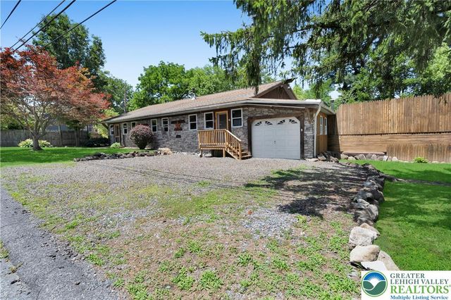 95 Young Street, Williams Twp, PA 18042