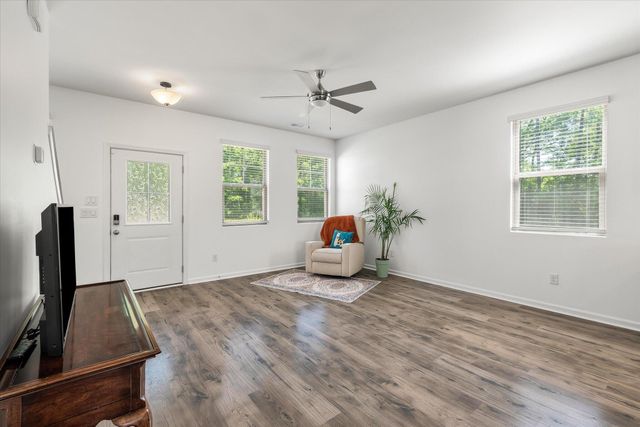 1056 Berry Patch Circle, Summerville, SC 29485