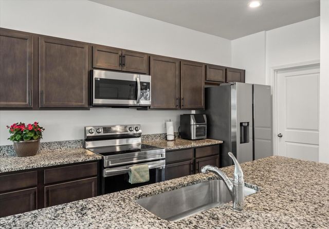 1056 Berry Patch Circle, Summerville, SC 29485