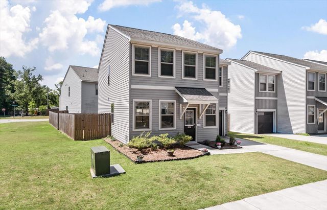 1056 Berry Patch Circle, Summerville, SC 29485
