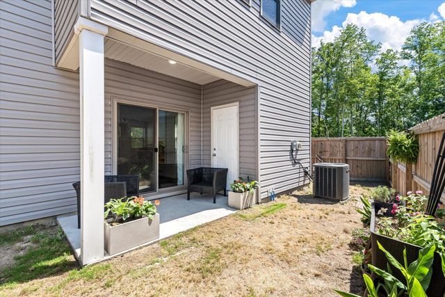 1056 Berry Patch Circle, Summerville, SC 29485