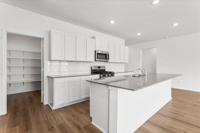 290 Jeffers, Kyle, TX 78640