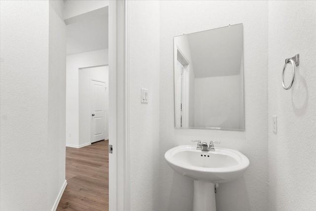 290 Jeffers, Kyle, TX 78640