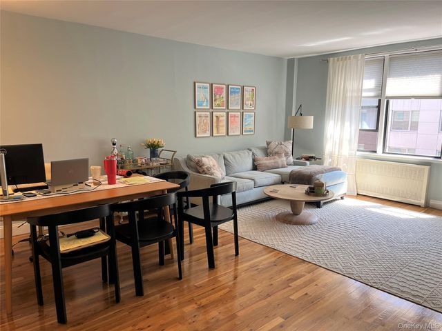 6550 Wetherole Street 3J, Rego Park, NY 11374
