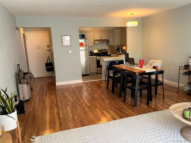 6550 Wetherole Street 3J, Rego Park, NY 11374