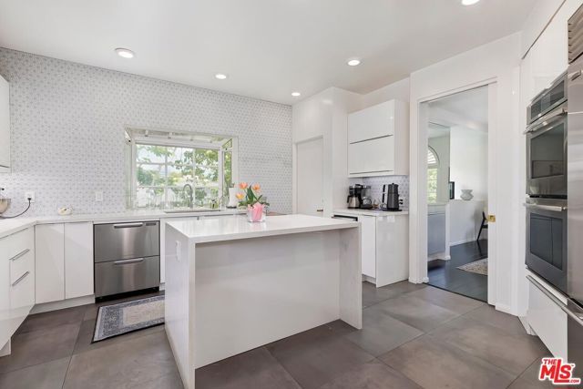 9921 Durant Drive 2, Beverly Hills, CA 90212
