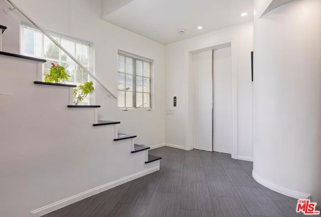 9921 Durant Drive 2, Beverly Hills, CA 90212