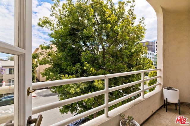 9921 Durant Drive 2, Beverly Hills, CA 90212