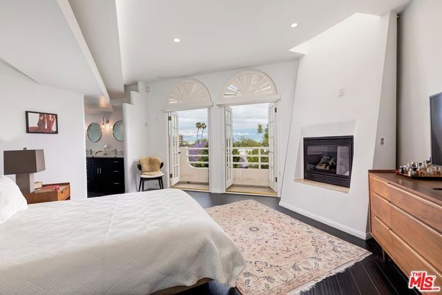 9921 Durant Drive 2, Beverly Hills, CA 90212