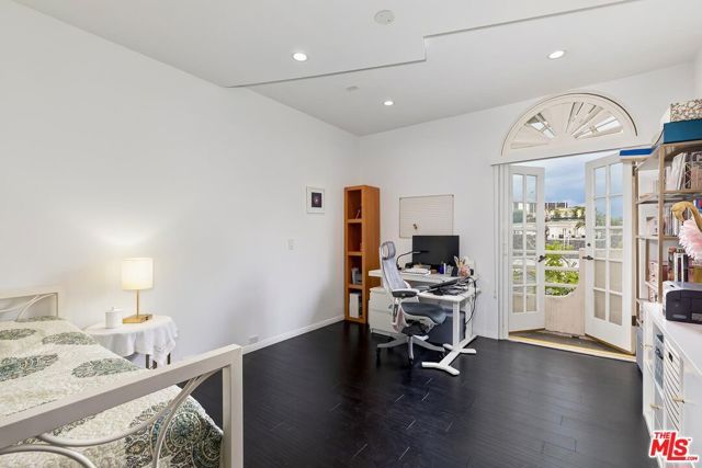 9921 Durant Drive 2, Beverly Hills, CA 90212