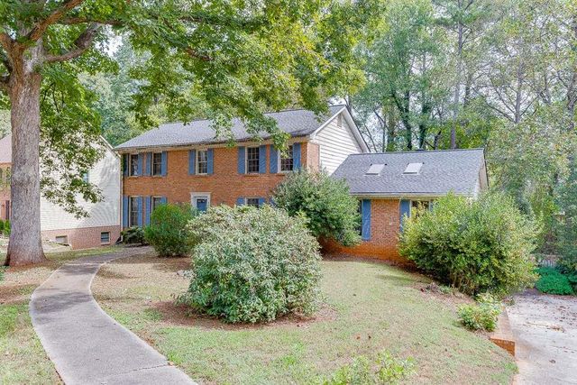 2302 Smokehouse Path, Lawrenceville, GA 30044