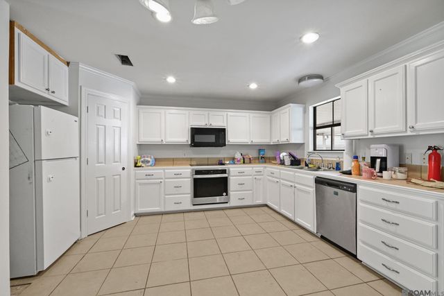 26671 Oliver Wheat Rd, Livingston, LA 70754